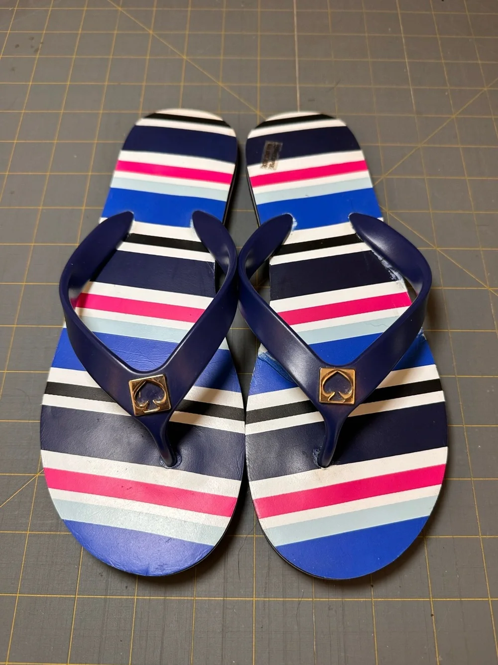 Kate Spade New York Navy Stripe Flip Flops Sz 7-8 Gold Spade Logo